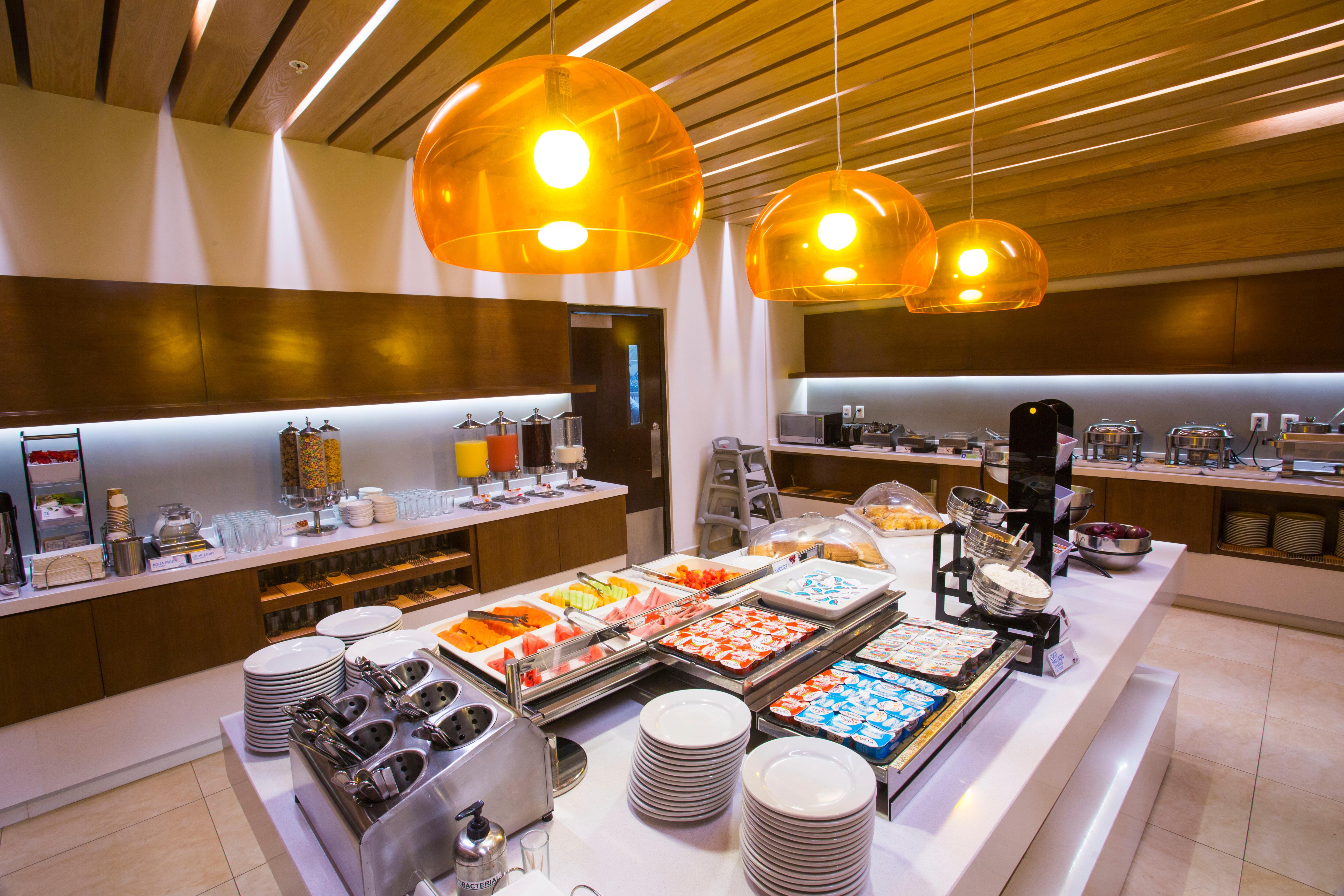 Holiday Inn Express Merida By Ihg Экстерьер фото