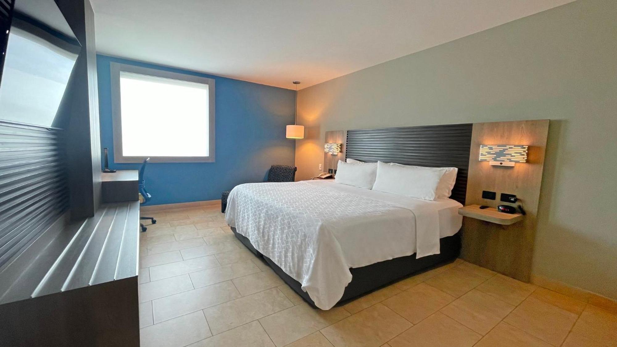 Holiday Inn Express Merida By Ihg Экстерьер фото